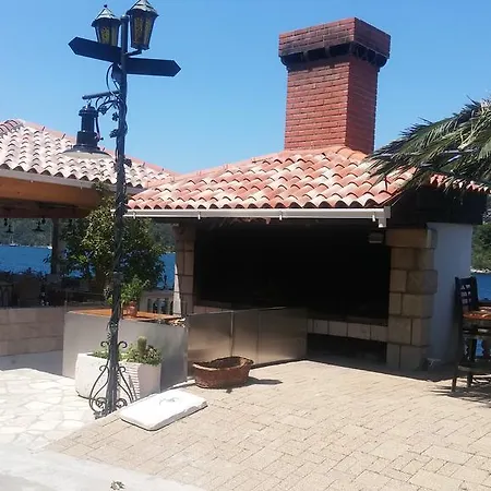 Sea House Mljet 3*