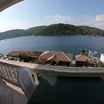 Sea House Mljet
